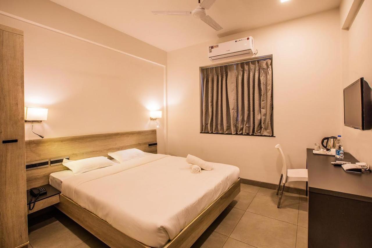 Coastal Pearl Hotel Margao Railway Station Bagian luar foto