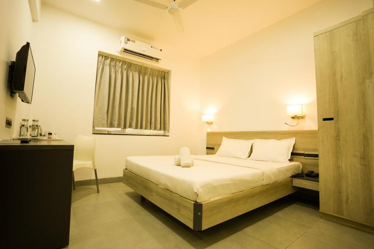 Coastal Pearl Hotel Margao Railway Station Bagian luar foto